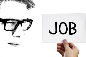 job-3338103_1920